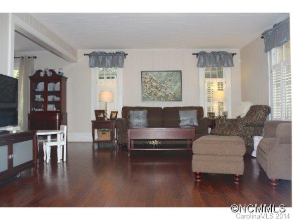 149 Pine Street - Photo 2