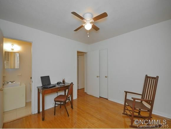 5 ADAMSWOOD ROAD - Photo 9