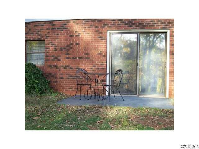 381 Short Road - Photo 13