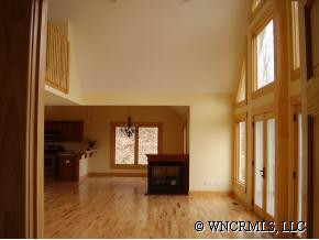  - Photo 4