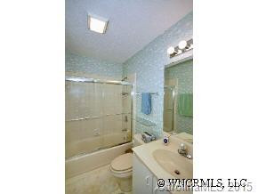 201 Fern Creek - Photo 9