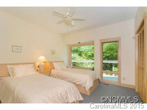 742 Lakeside Drive - Photo 15