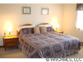 102 EAGLES NEST VILLA - Photo 4