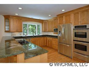 611 Mountain Range Road - Photo 3