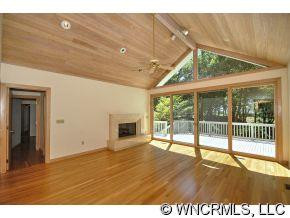 611 Mountain Range Road - Photo 4