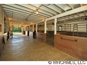 611 Mountain Range Road - Photo 9