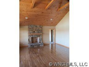 297 Ben Nevis Road - Photo 3