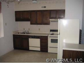 622 S. Haywood Street, #104 - Photo 5