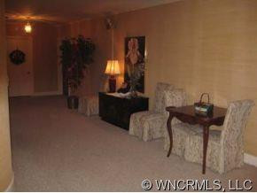 622 S. Haywood Street, #104 - Photo 8