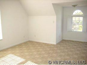  - Photo 8
