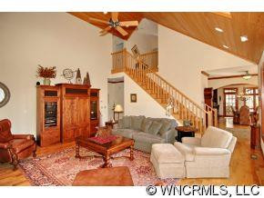 137 WINDOVER DRIVE - Photo 3