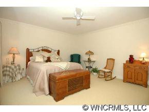 137 WINDOVER DRIVE - Photo 10