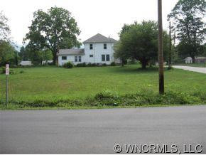 103 CENTER AVE - Photo 2