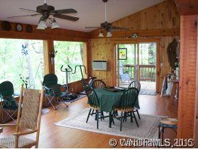 590 Raven Blvd. - Photo 5