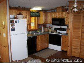 590 Raven Blvd. - Photo 8