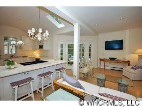 377 Vanderbilt - Photo 7