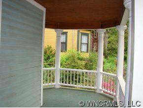 139 MONTFORD AVE - Photo 2