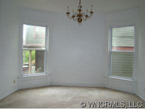 139 MONTFORD AVE - Photo 4