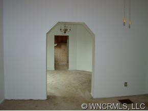 139 MONTFORD AVE - Photo 5