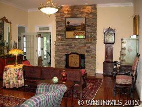 106 Crestgrove Drive - Photo 3