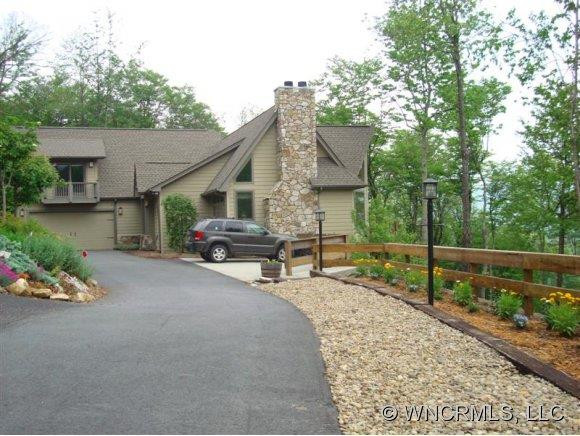 489 CHERRY KNOB DRIVE