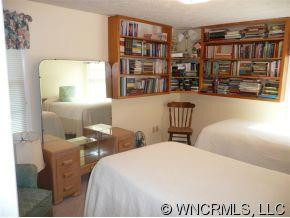 55 Brookside Drive Apt  31 - Photo 7
