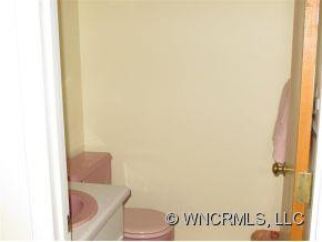 55 Brookside Drive Apt  31 - Photo 9