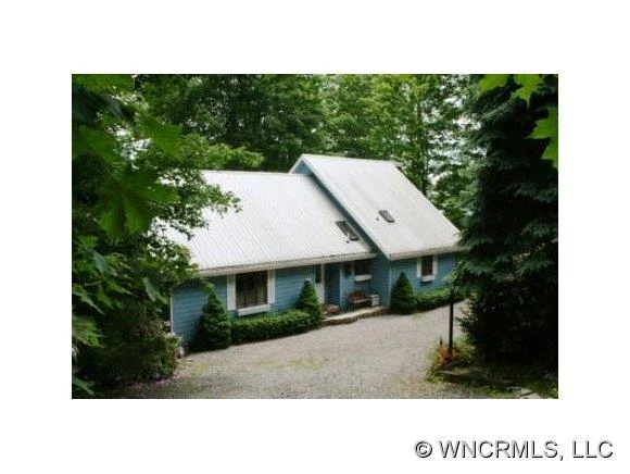216 Hampton Gap