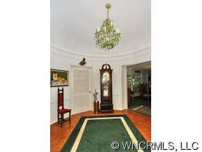 401 Woodmere Lane - Photo 2