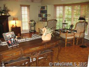 116 Country Club Drive - Photo 8
