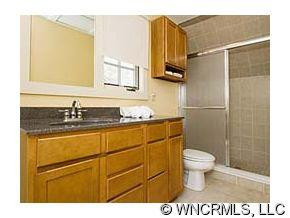 48 Cheshire Drive - Photo 8