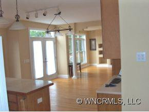 719 April Park - Photo 5