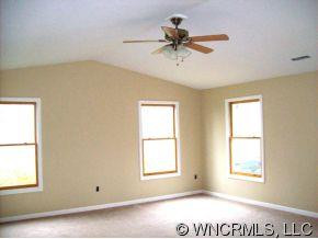 81 NINA COURT - Photo 4