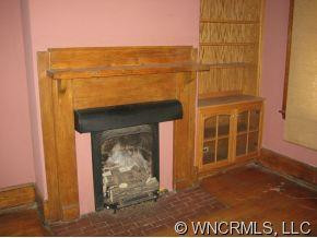 867 Haywood Road - Photo 2