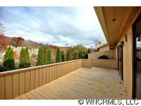 118 DEERLAKE DRIVE - Photo 2