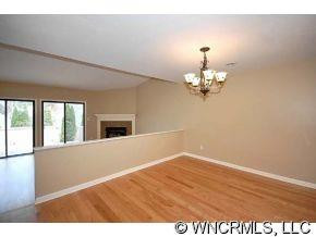 118 DEERLAKE DRIVE - Photo 4