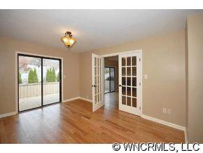 118 DEERLAKE DRIVE - Photo 6
