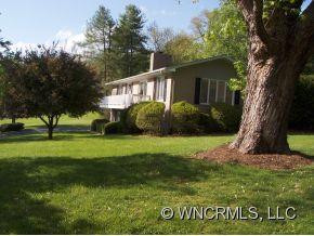 206 Hawthorn Drive - Photo 2