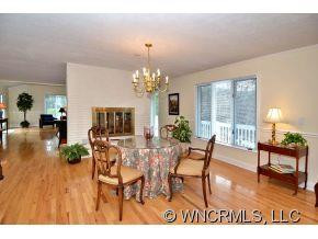 206 Hawthorn Drive - Photo 4