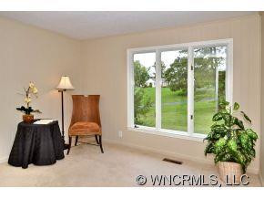 206 Hawthorn Drive - Photo 9