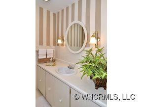 206 Hawthorn Drive - Photo 10