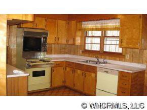 27 Maple Drive - Photo 2