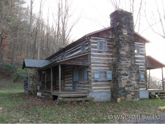 1126 Horton Creek