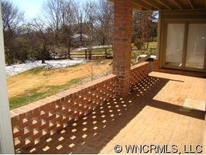 214 STRATFORD RD - Photo 10
