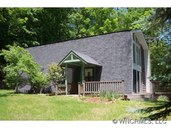 2612 Woodfin Creek Rd