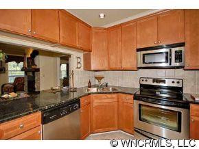 9 KENILWORTH KNOLL # 401 - Photo 3