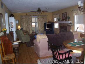 125 Exeter Court - Photo 3
