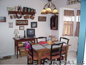 125 Exeter Court - Photo 8