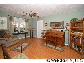 71 Sunshine Drive - Photo 10