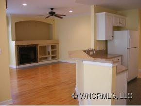 73 Ridgetop Circle, Unit 103 - Photo 2